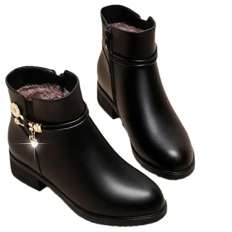 Sunny Pointed Boots
