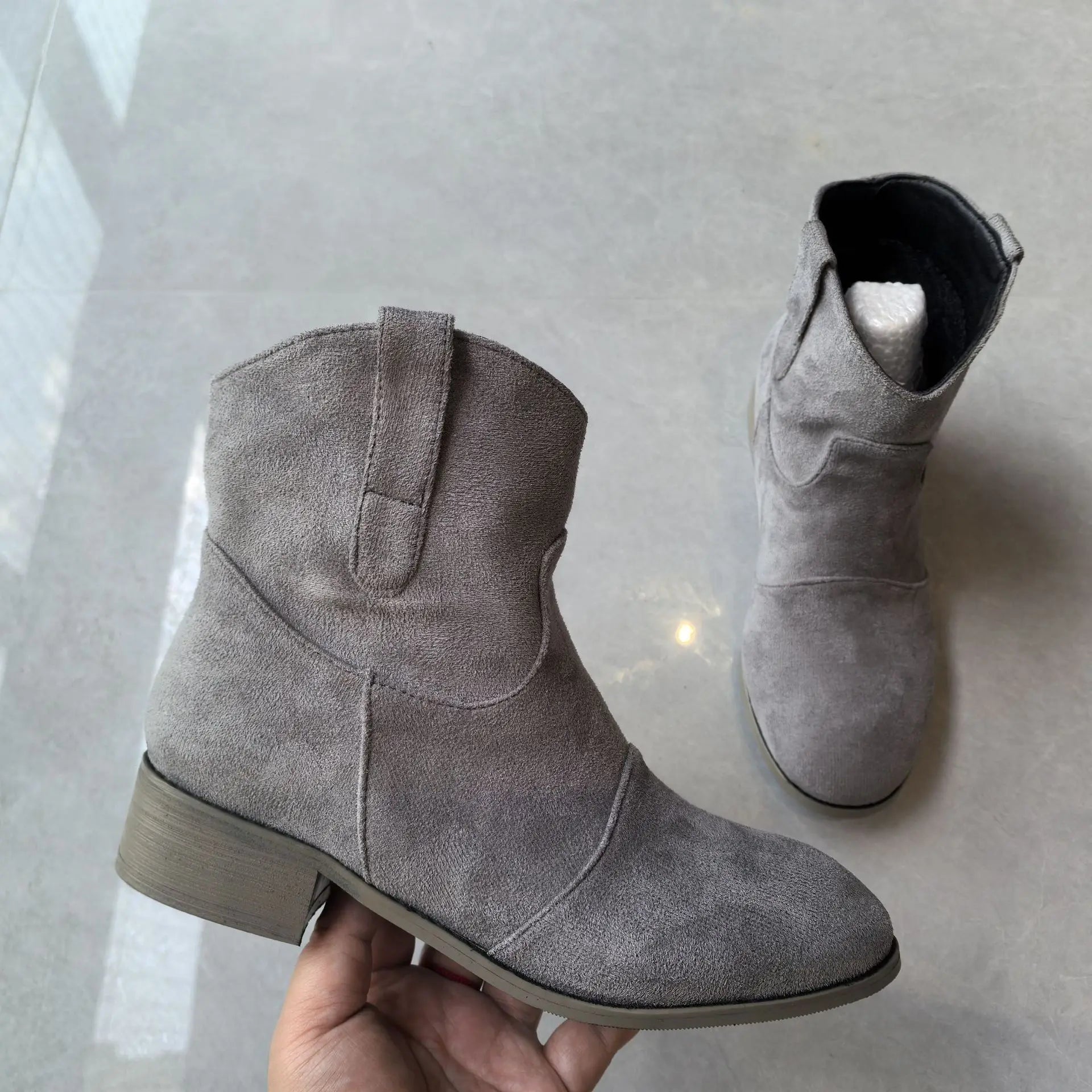 Easy Classic Boots