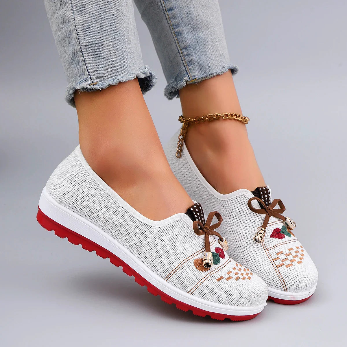 Everyday Walking Sneakers