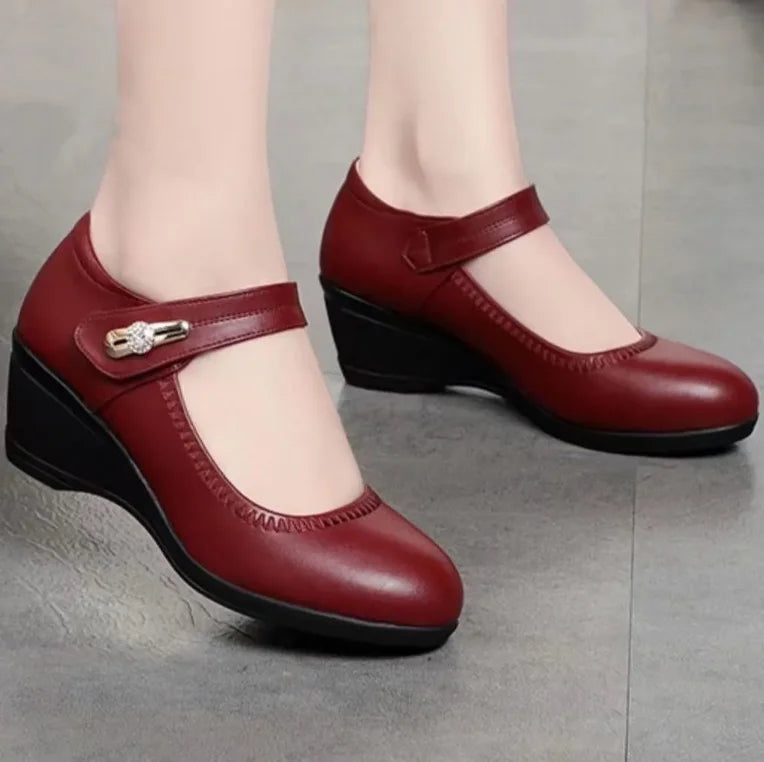 Comfortable Pointed Boots