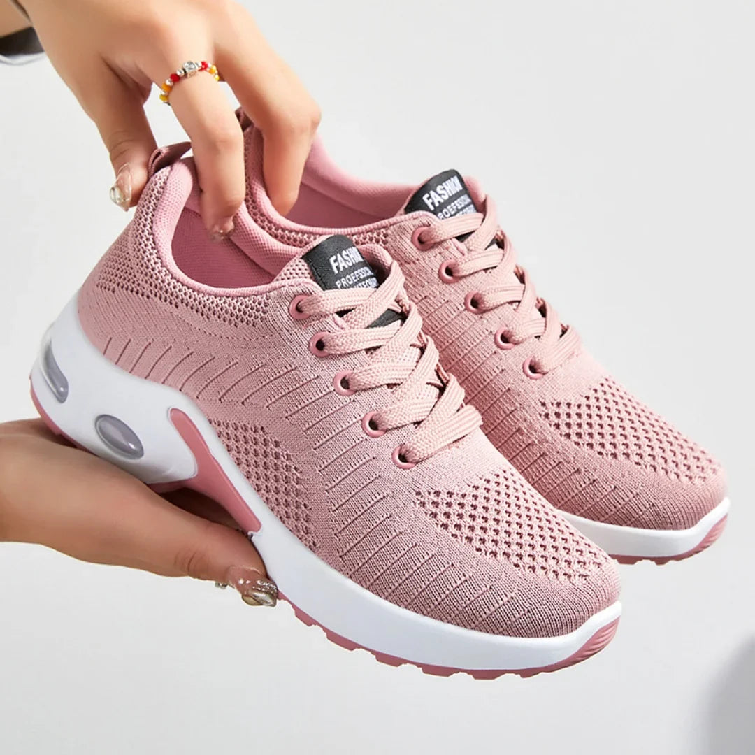 Easy Lightweight Sneakers