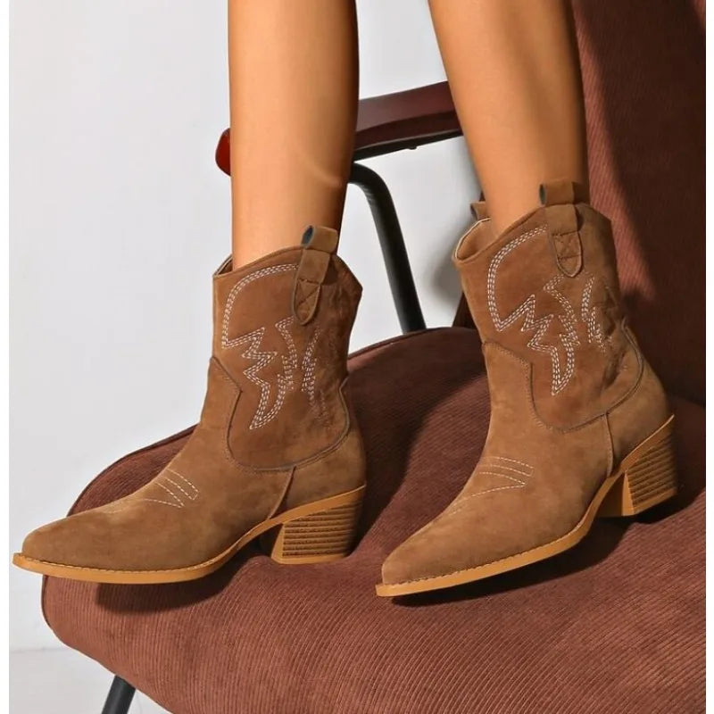 Relaxed Lug-Sole Boots