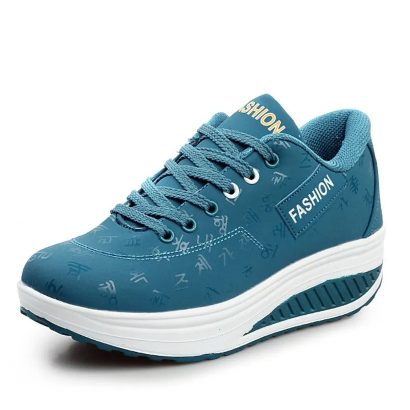 Everyday Walking Sneakers