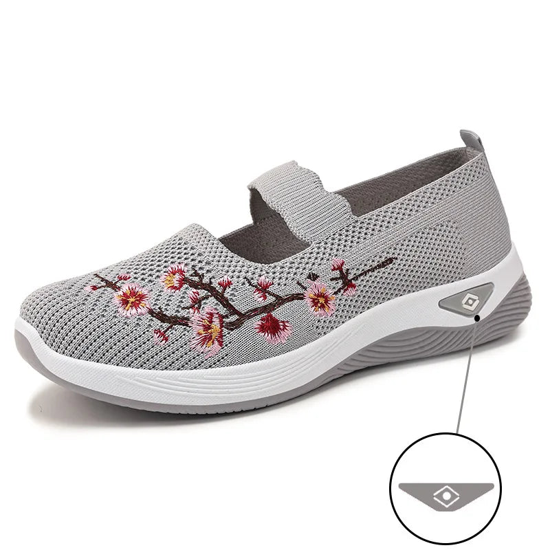 Minimal Casual Sneakers
