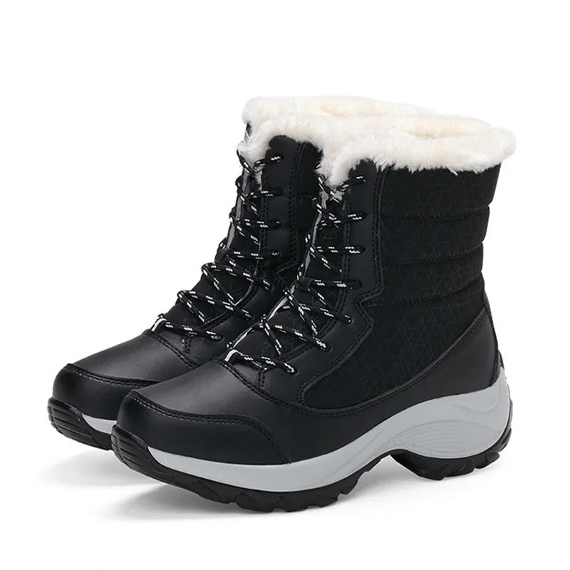 Relaxed Heeled Boots