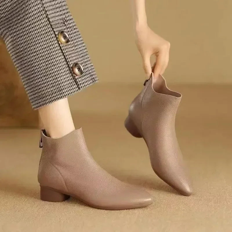 Daily Minimal Boots