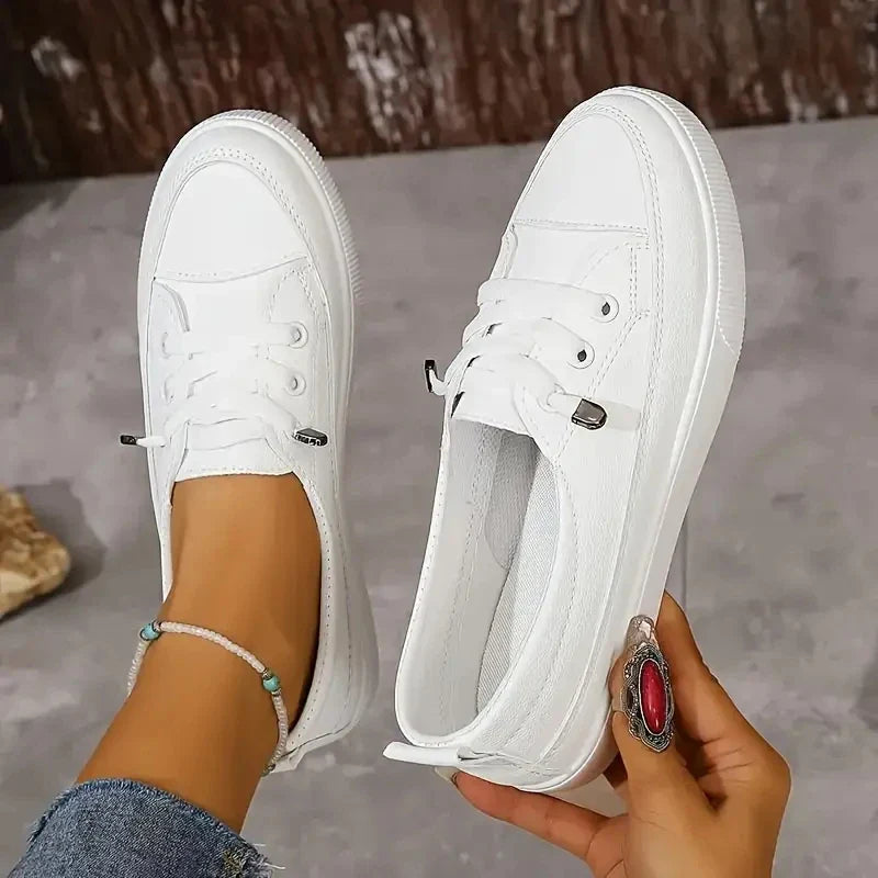 Easy Sporty Sneakers