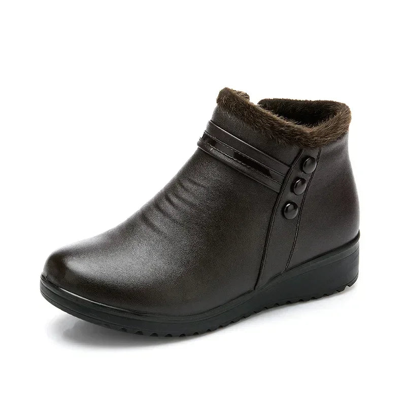 Relaxed Suede Boots