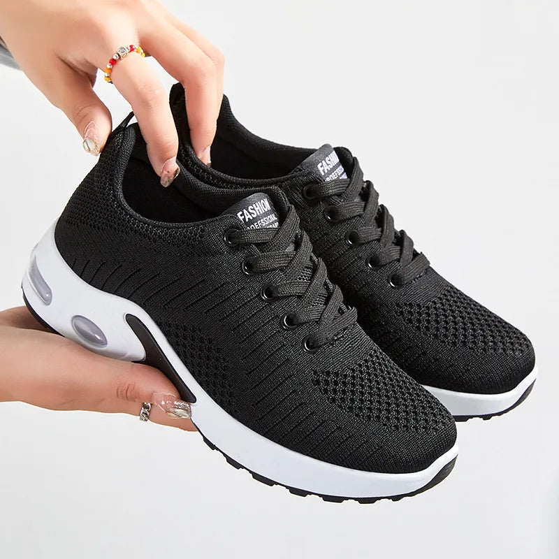 Easy Lightweight Sneakers