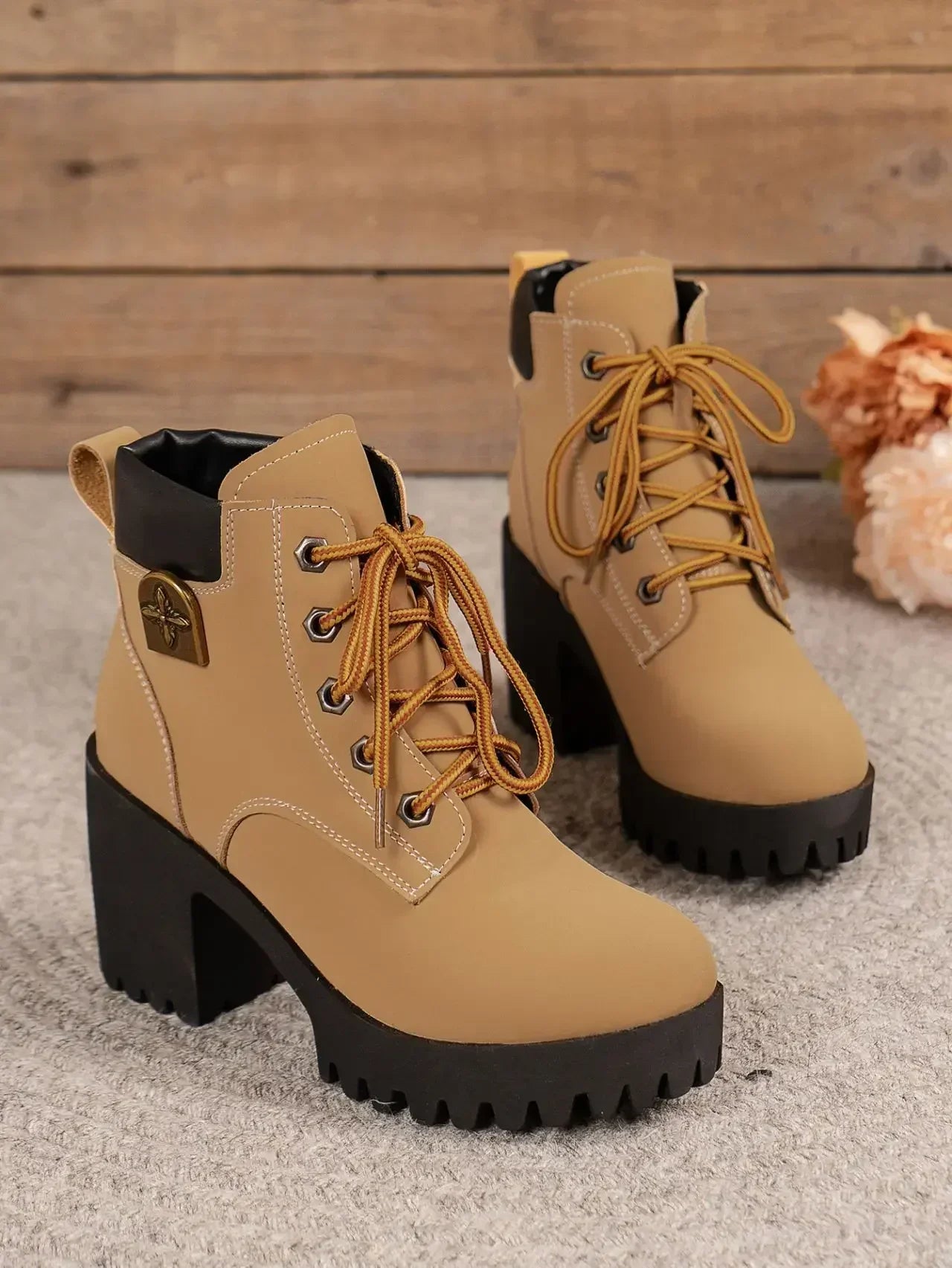 Resort Pointed Boots