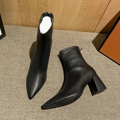 Airy Everyday Boots