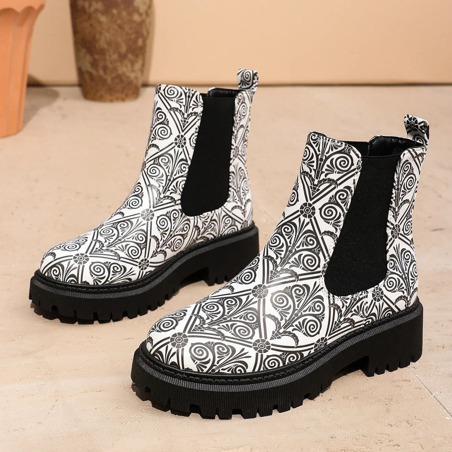 Simple Suede Boots