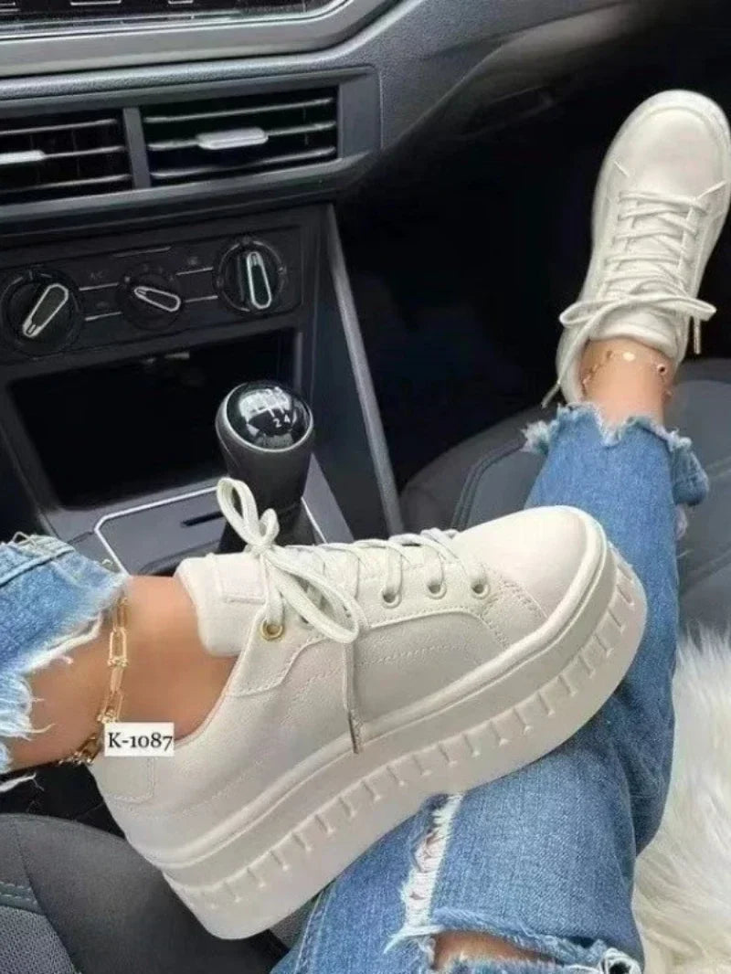Easy Retro Sneakers
