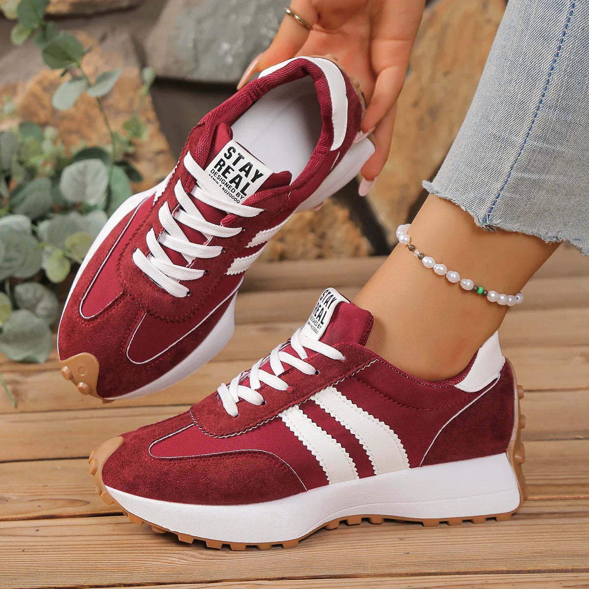 Soft Simple Sneakers