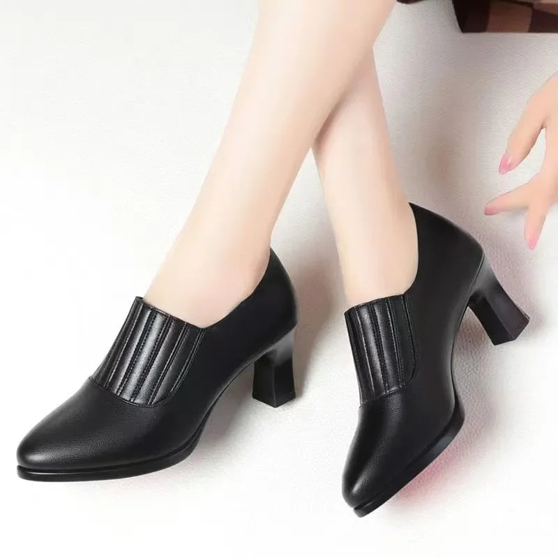 Resort Buckled Boots