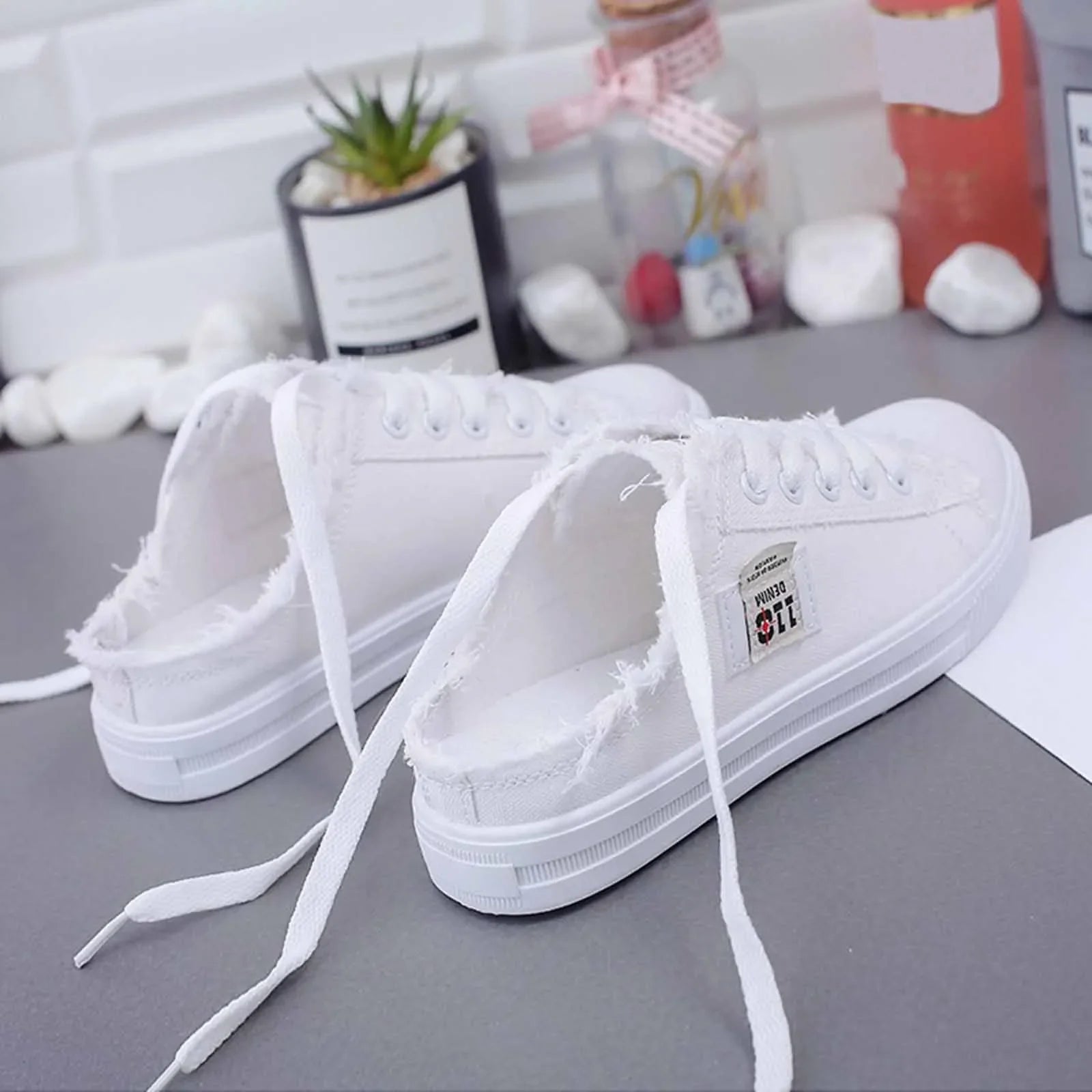 Simple Easy Sneakers
