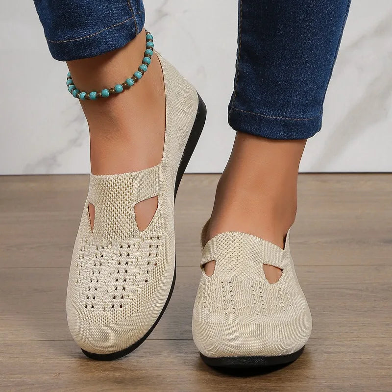 Walking Easy Sneakers