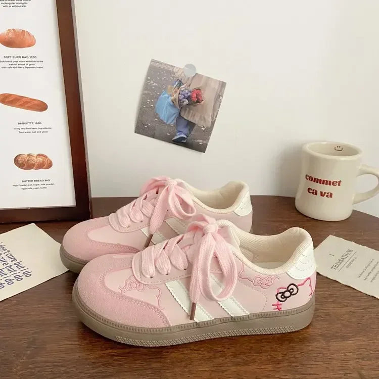 Resort Flexible Sneakers