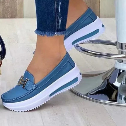 Timeless Clean Sneakers
