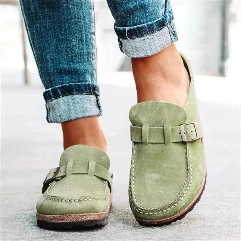 Relaxed Classic Sandals