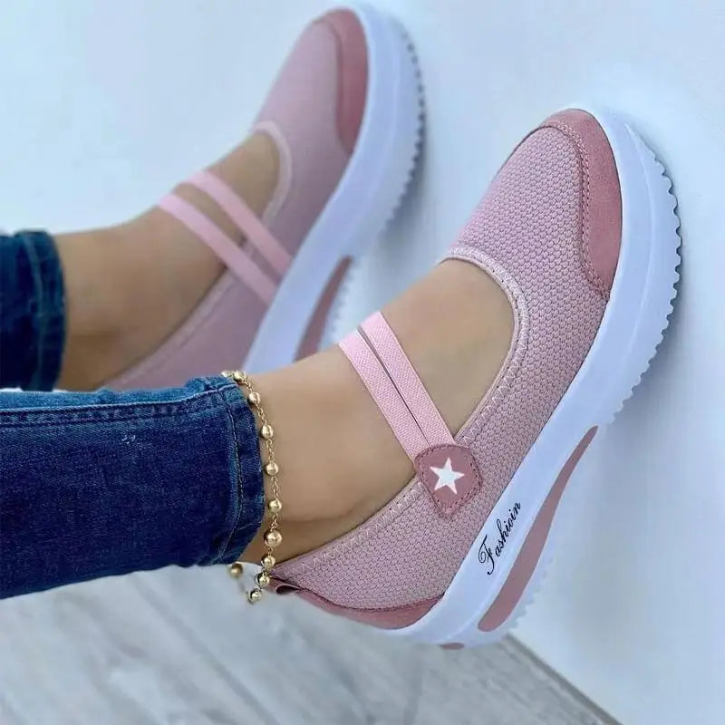 Casual Clean Sneakers
