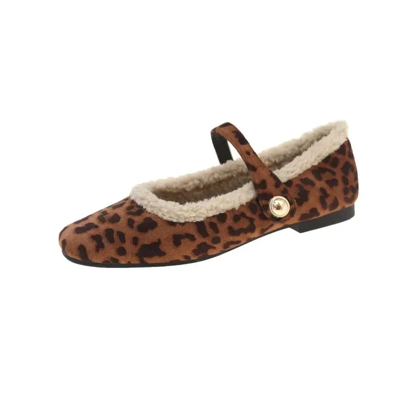 Simple Cushioned Sneakers