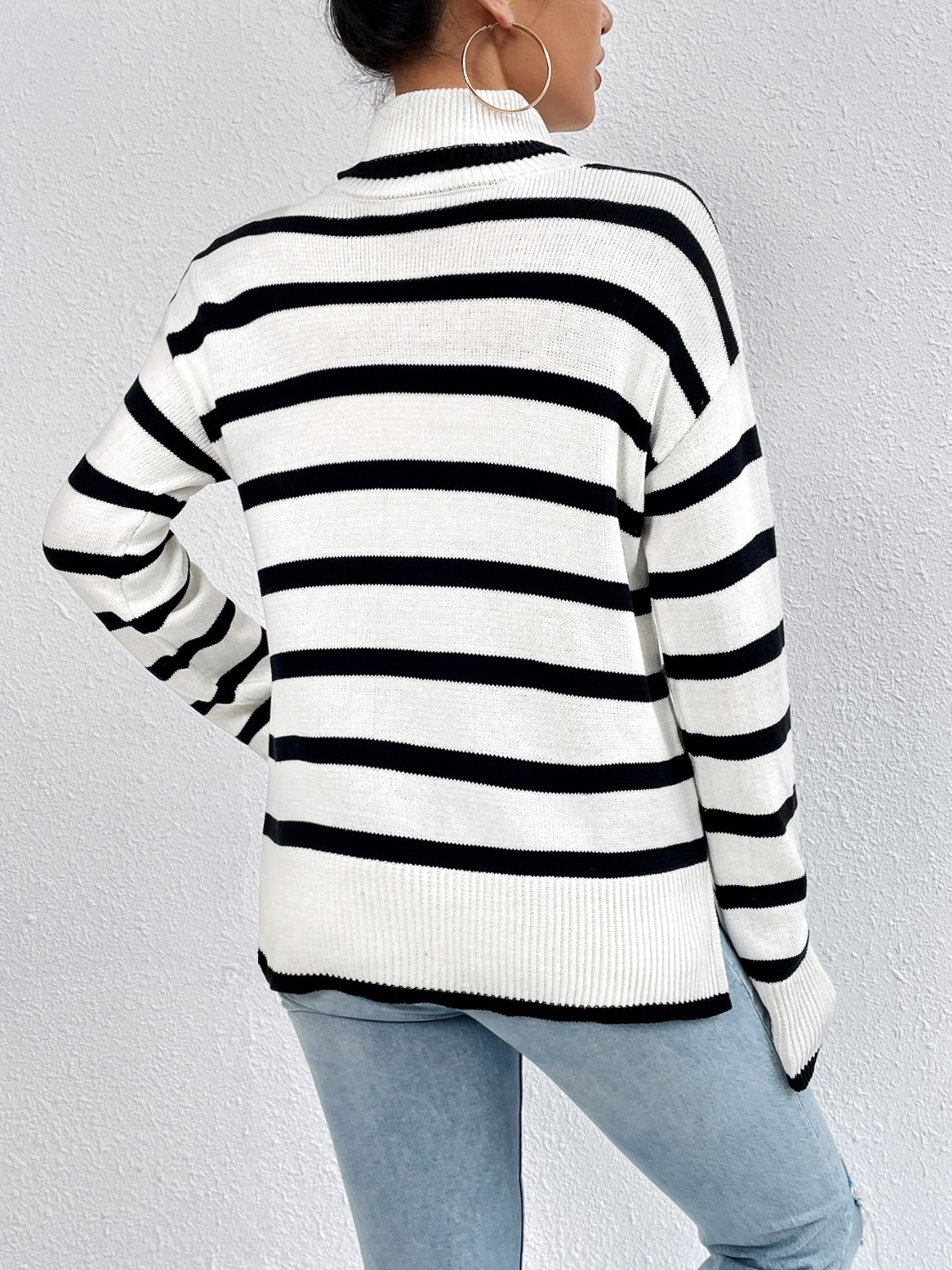 Weekend Lightweight Sweater