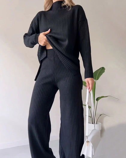 Relaxed Ribbed Sweater