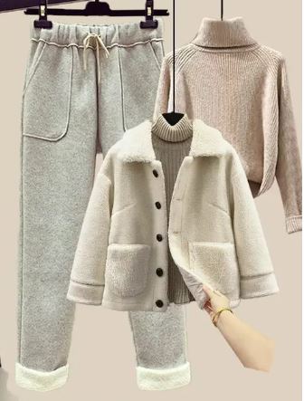 Travel Buttoned Set
