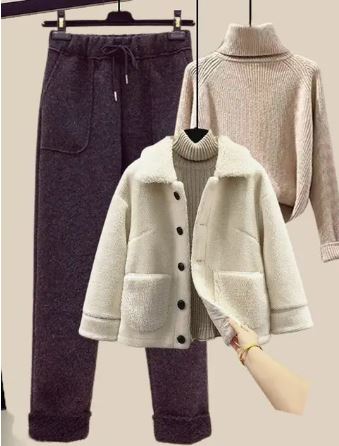 Travel Buttoned Set