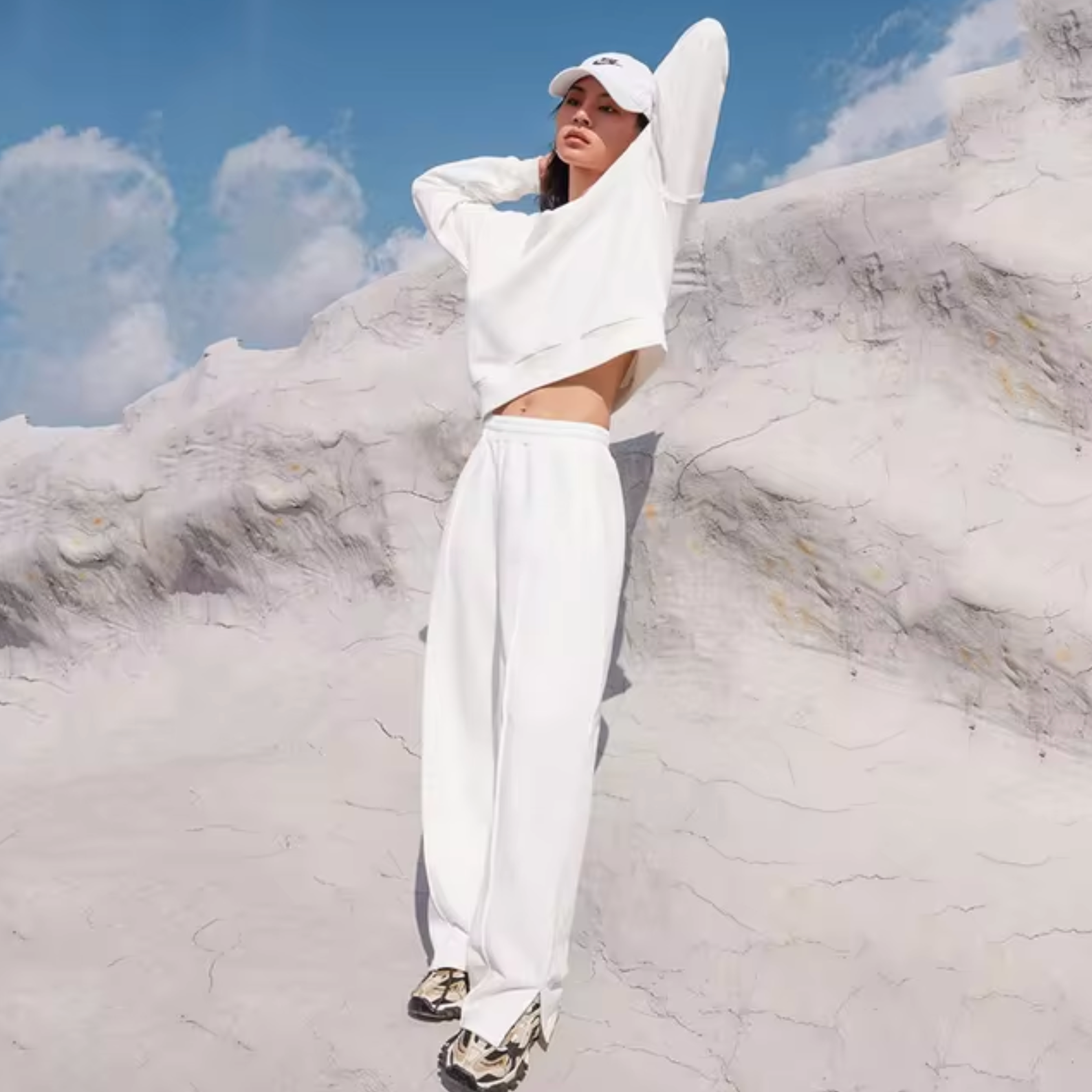 Weekend Cropped Sweater