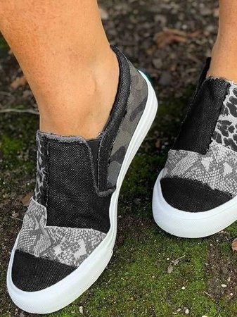 Light Everyday Sneakers