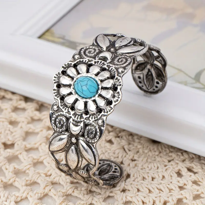 Vintage Minimal Jewelry