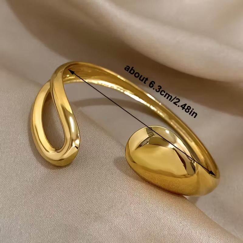 Minimalist Romantic Jewelry