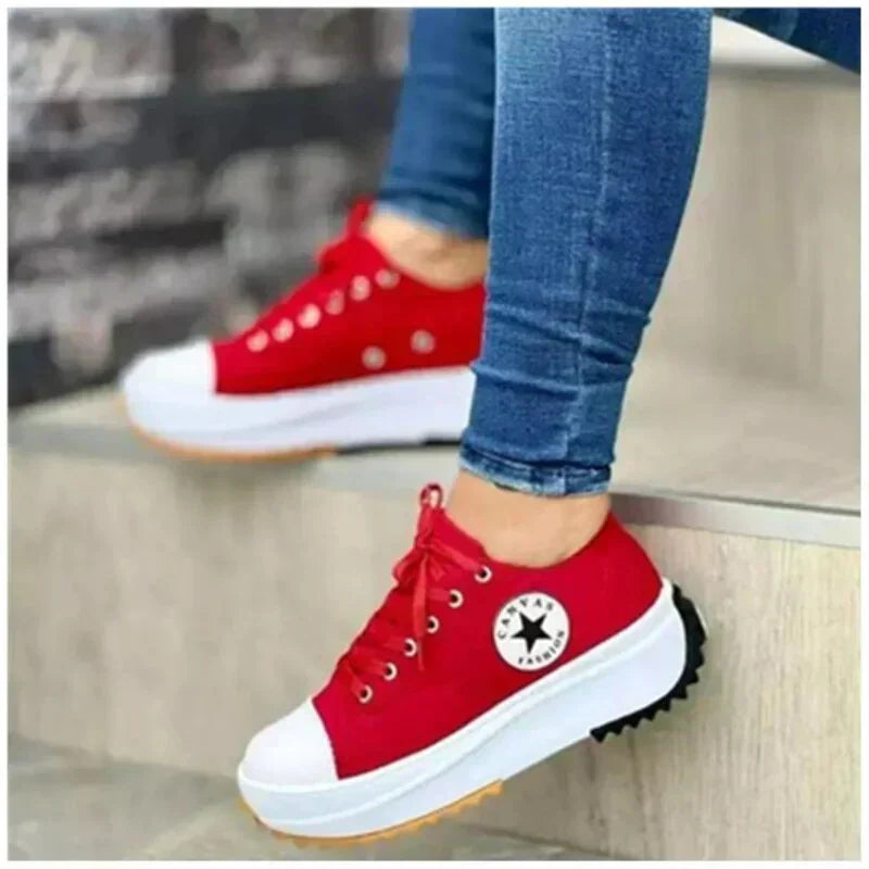 Travel Classic Sneakers